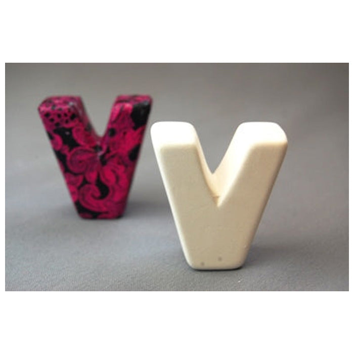 3d Letter V 4.5cm (pack Of 6)